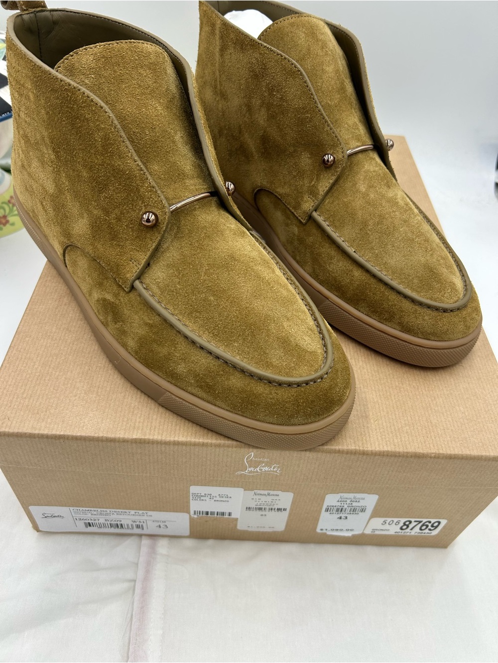 Men's Christian Louboutin CHAMBELISS desert suede boots size 43 made in Italy